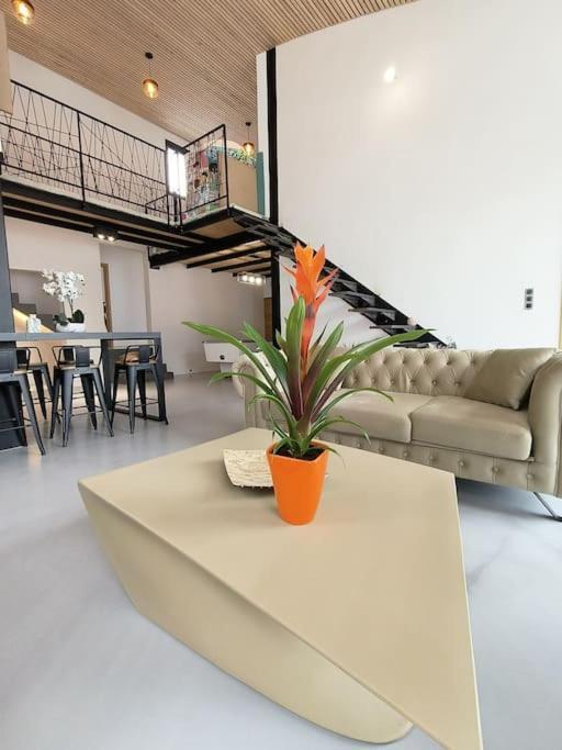 Industrial Luxury Nimes & Arles Villa Beaucaire  Exteriör bild