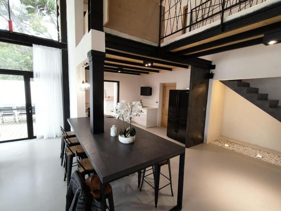 Industrial Luxury Nimes & Arles Villa Beaucaire  Exteriör bild
