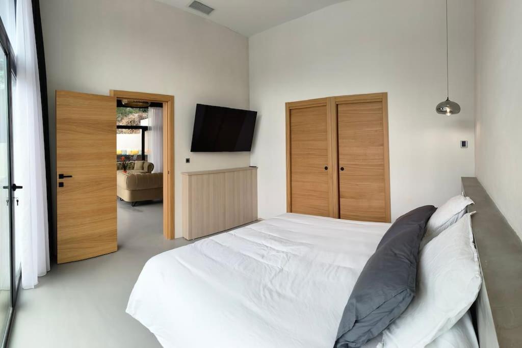 Industrial Luxury Nimes & Arles Villa Beaucaire  Exteriör bild